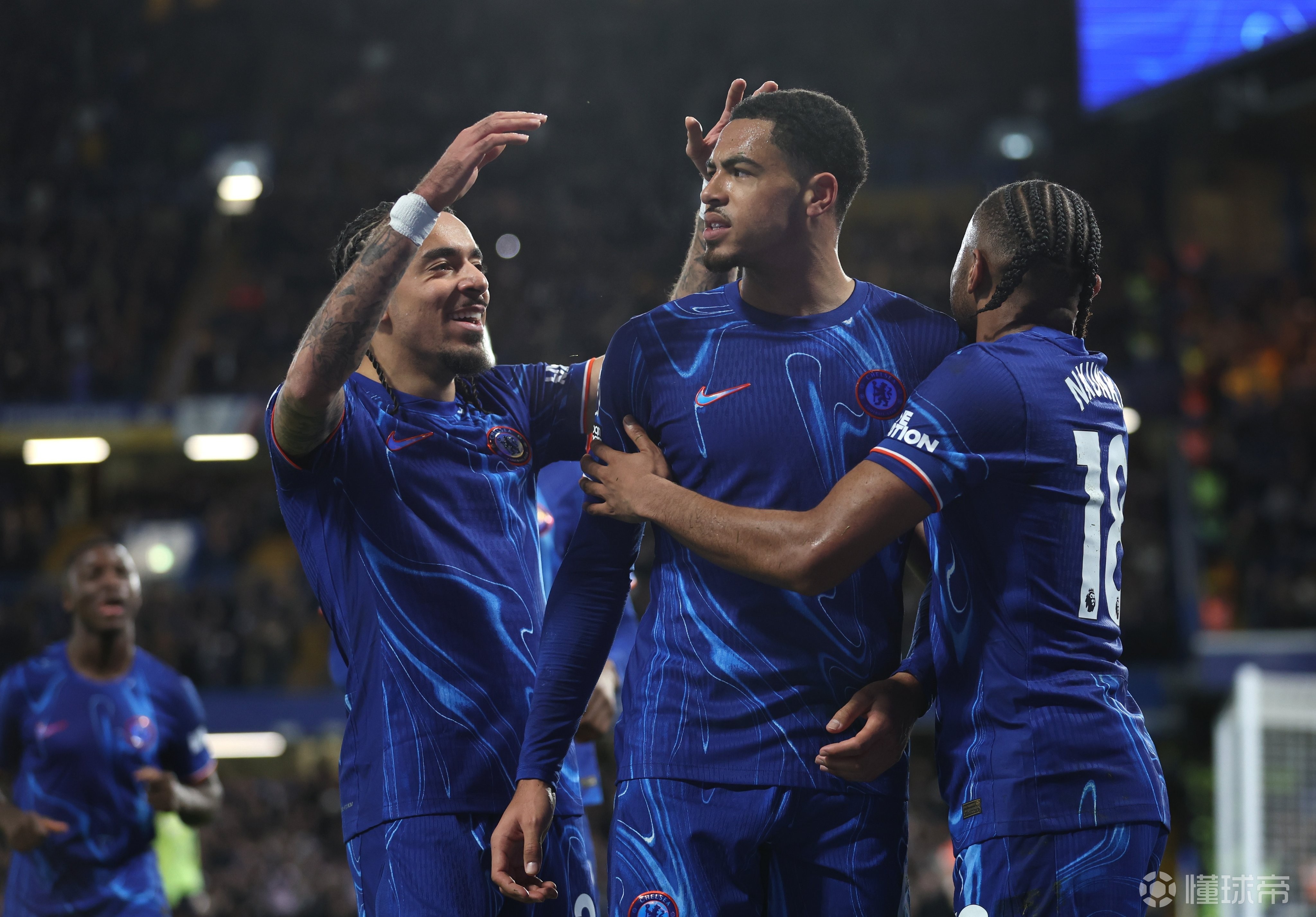 开云体育直播-关于切尔西中场球员成为英超新宠的信息