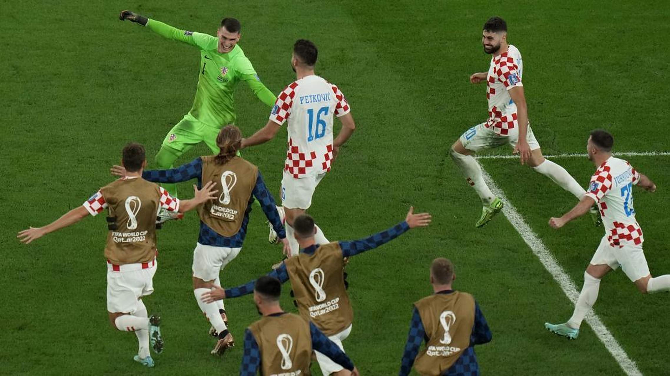 开云体育直播-关于西班牙胜过克罗地亚，挺进四强的信息